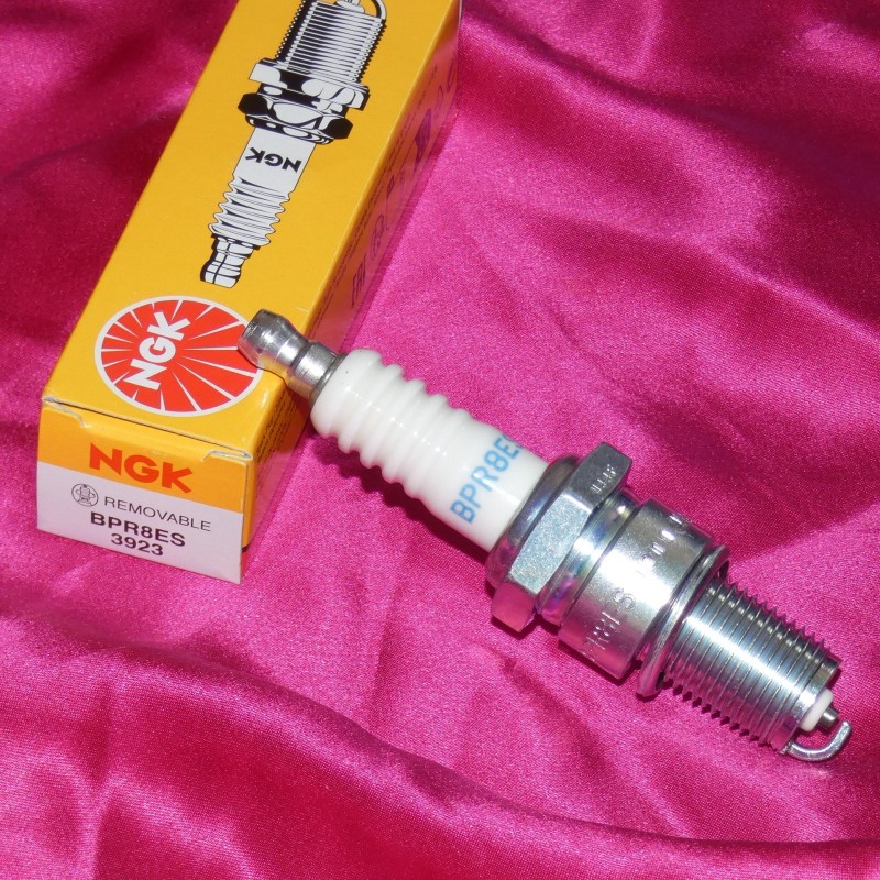 Bougie d’allumage NGK BPR8ES pour Jet Ski POLARIS Freedom, Hurricane, SL, SLTH, Virage, SLX, PRO,... 700, 900, 1050,1200 Bougie d’allumage NGK BPR8ES pour Jet Ski POLARIS Freedom, Hurricane, SL, SLTH, Virage, SLX, PRO,... 700, 900, 1050,1200